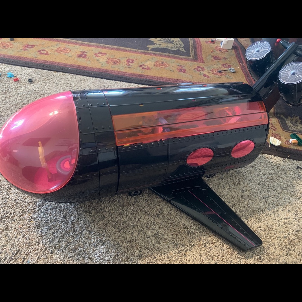 Lol doll plane